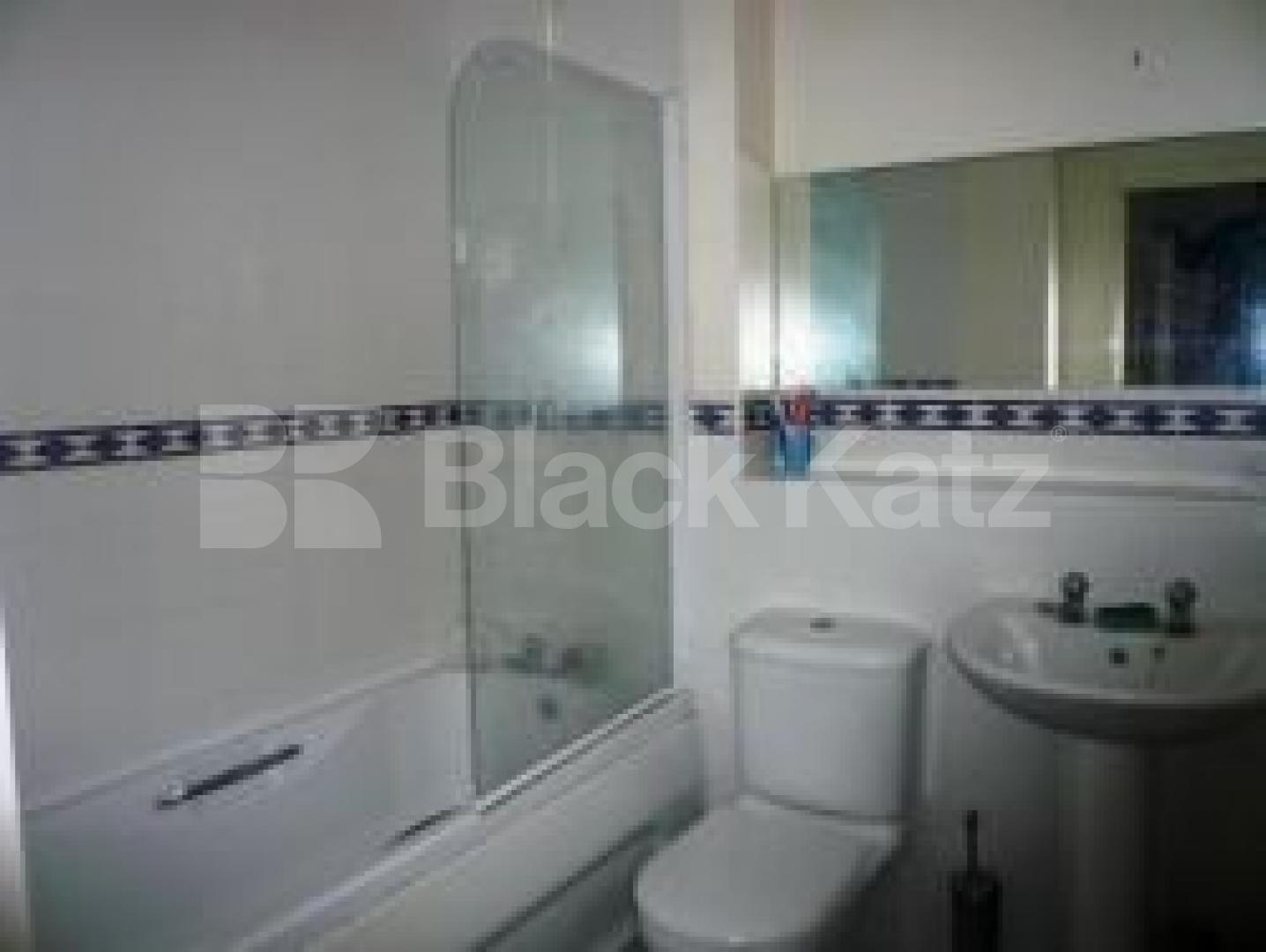 			3 Bedroom, 1 bath, 1 reception Flat			 Primrose Close, FINCHLEY CENTRAL